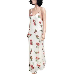 Tu Lips Floral Print Maxi-Dress